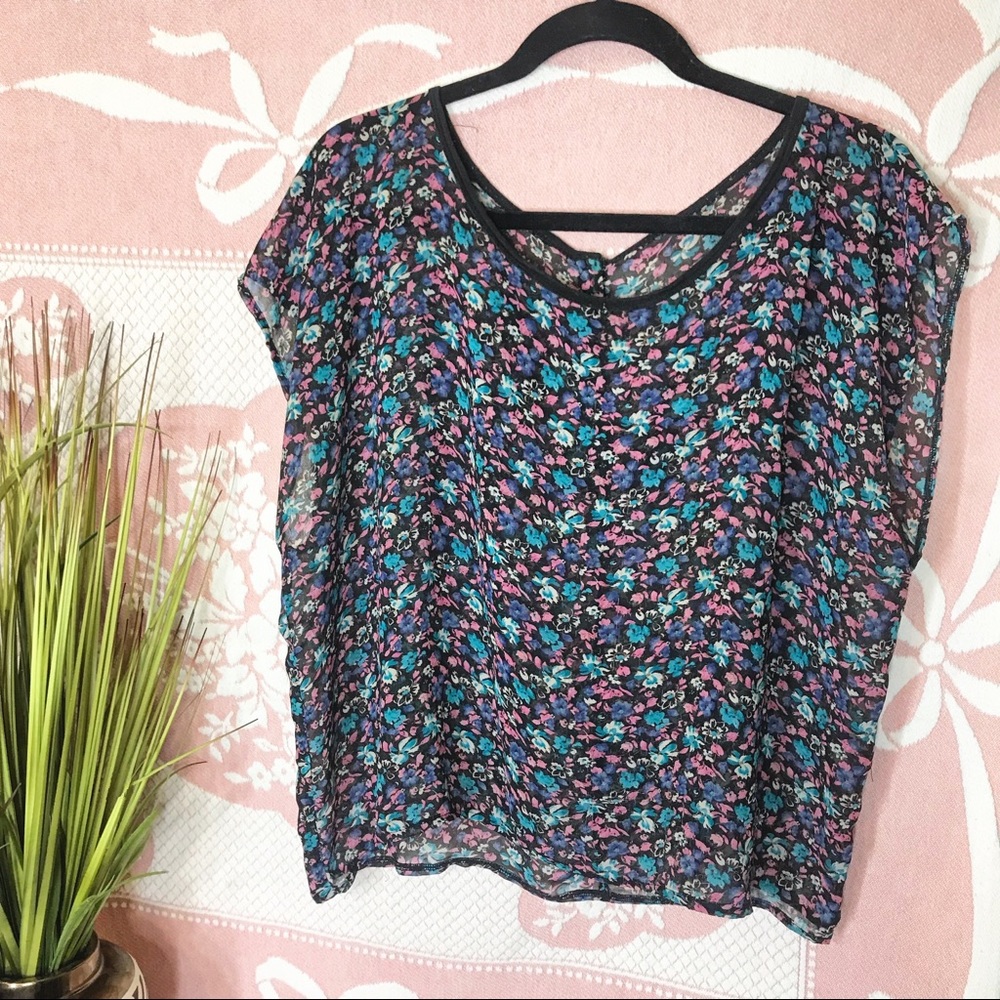 Long light weight crop top